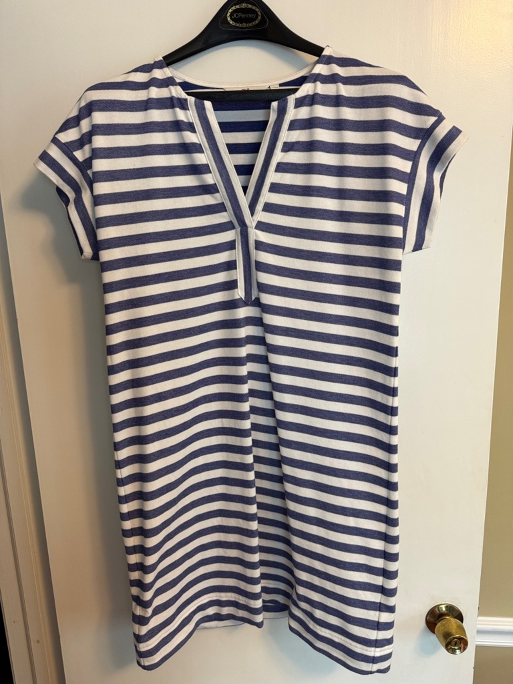 Vineyard Vines Navy and White V-Neck Knit Dress